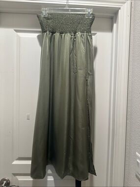 Smocked Waist Midi Skirt in Olive Green Medium